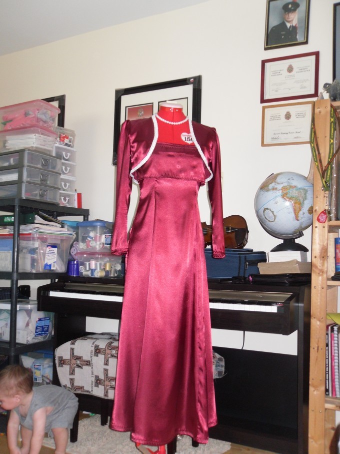 mom_final_project__red_dress_has_done_077.jpg